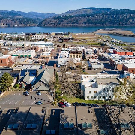 Four - River View Hot Tub Luxurious Downtown Loft Hood River Exterior foto