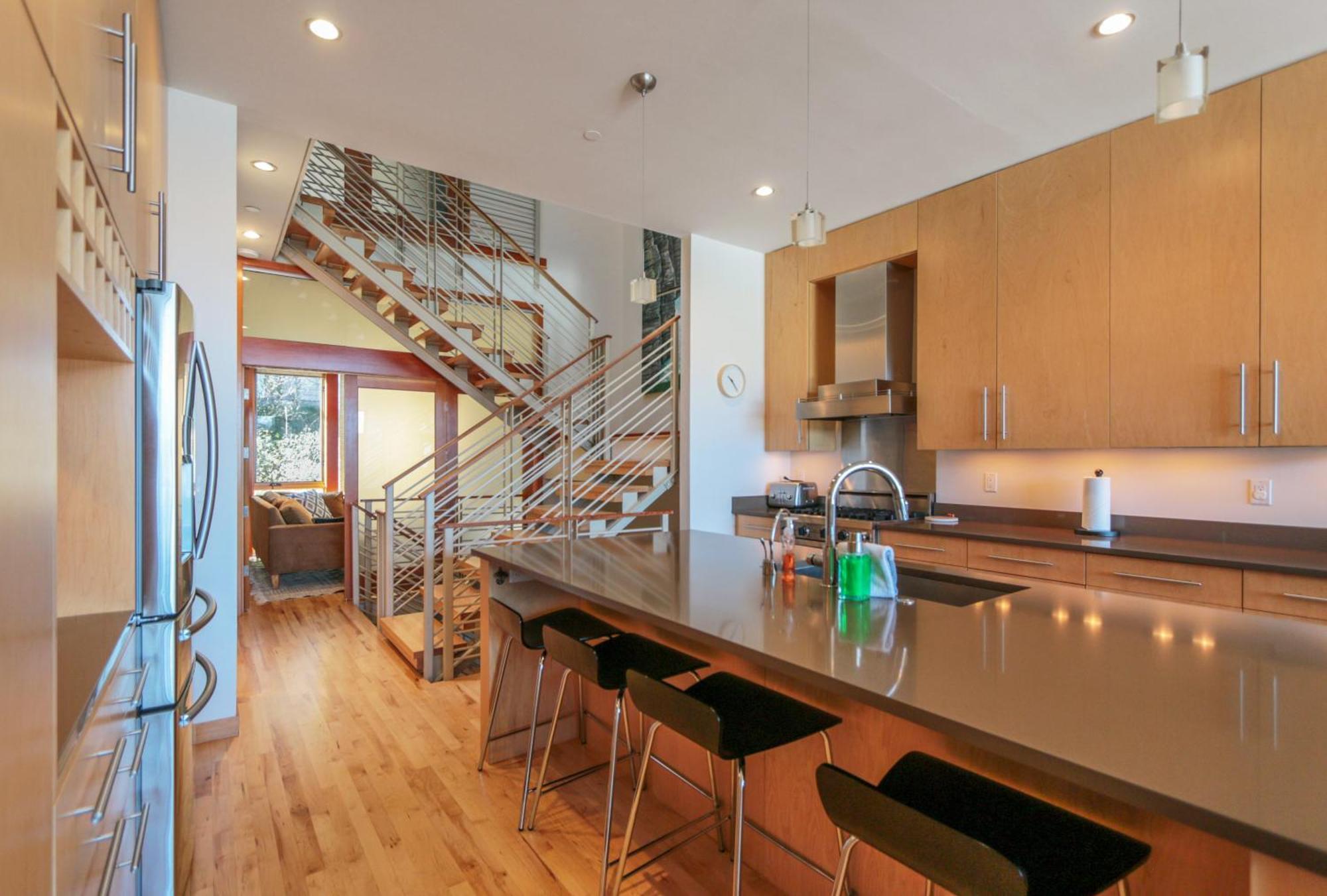 Four - River View Hot Tub Luxurious Downtown Loft Hood River Exterior foto